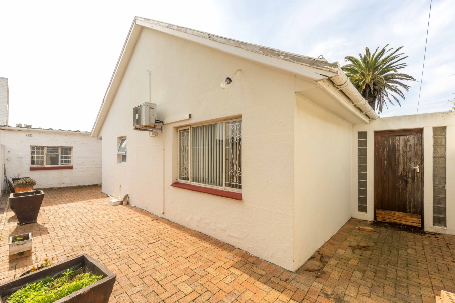 3 Bedroom Property for Sale in Heathfield Western Cape